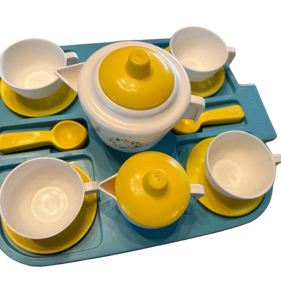 Vintage Fisher Price Tea Set - Picture 2 of 4